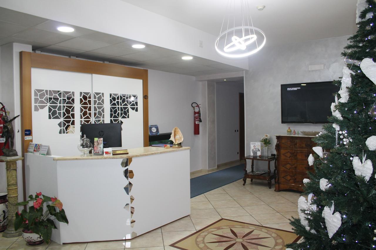 Hotel Il Giardino Degli Aranci Nola Zewnętrze zdjęcie