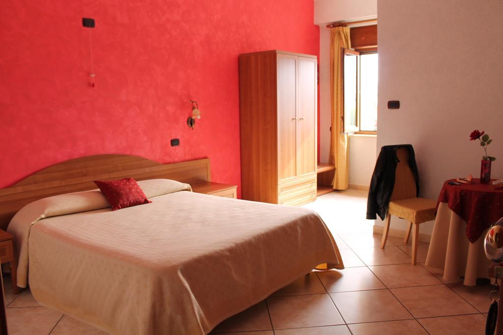 Hotel Il Giardino Degli Aranci Nola Zewnętrze zdjęcie